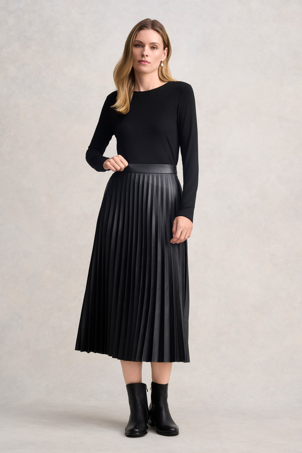Pleated Faux Leather Skirt - Black
